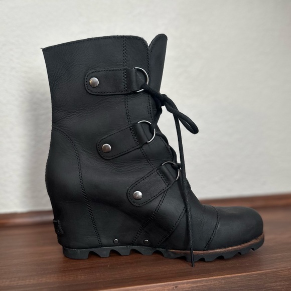 Sorel Joan of Arctic Wedge | Size 7 - Picture 1 of 9